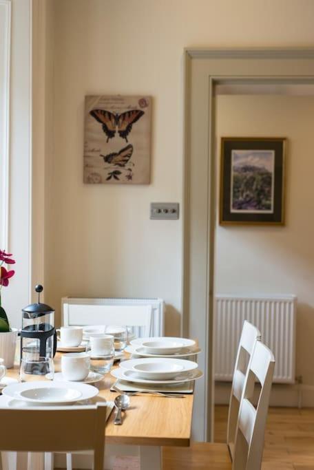 Self Catering , City Centre Apartment With Parking EDI Exterior foto