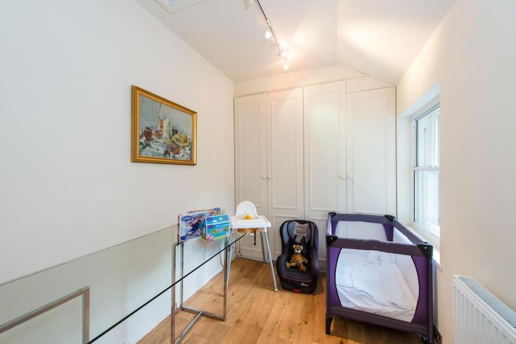 Self Catering , City Centre Apartment With Parking EDI Exterior foto