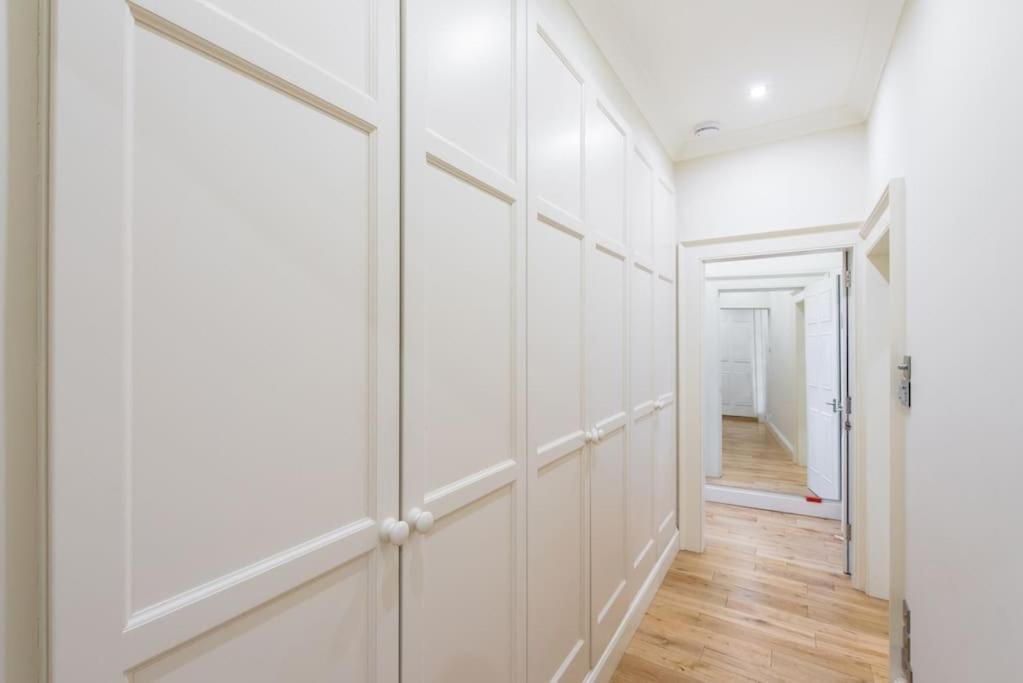 Self Catering , City Centre Apartment With Parking EDI Exterior foto